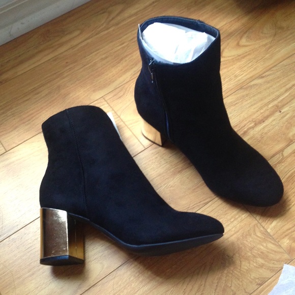 SOLD NWT Sexy Gold Metallic Heels Ankle Boots - Picture 7 of 8